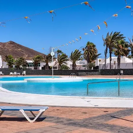 Casa Kazbar, Lovely 1 Bed & Communal Pool Villa *