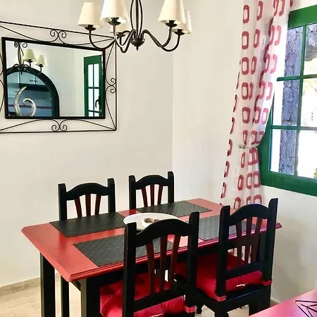 Casa Kazbar, Lovely 1 Bed & Communal Pool פלאיה בלנקה