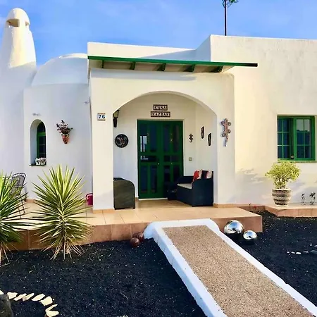 Casa Kazbar, Lovely 1 Bed & Communal Pool * פלאיה בלנקה